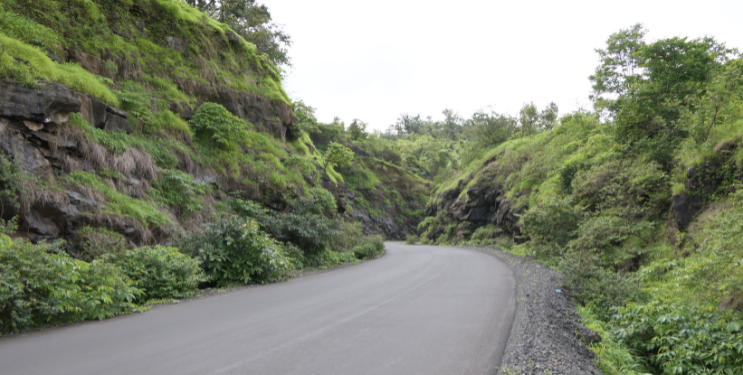 ताम्हिणी घाटातील वाहतूक कोंडी आणि दरडींचा धोका संपणार