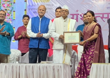 ग्रंथोत्सवात आनंददायी कविसंमेलन