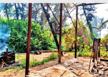 मारळ गावातील स्मशानाची दुरवस्था