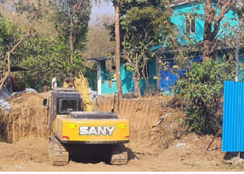 विकासाच्या नावाखाली घरावरच बुलडोझर