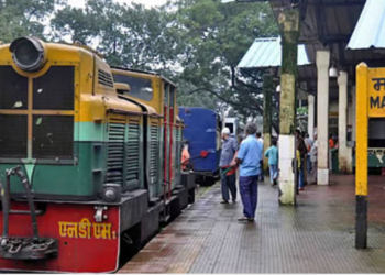 मिनी ट्रेनची संख्या वाढविण्याची मागणी