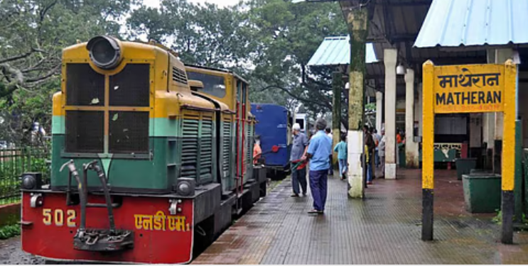 मिनी ट्रेनची संख्या वाढविण्याची मागणी