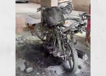 करंजाडे येथे वाहनांना आग