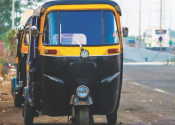 करंजाडेकरांचा रिक्षा प्रवास कठीण