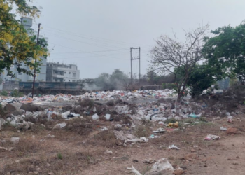 अवैध डंपिंगने पोयनाड गुदमरले