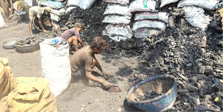 गॅस टंचाईमुळे कोळशाला मागणी