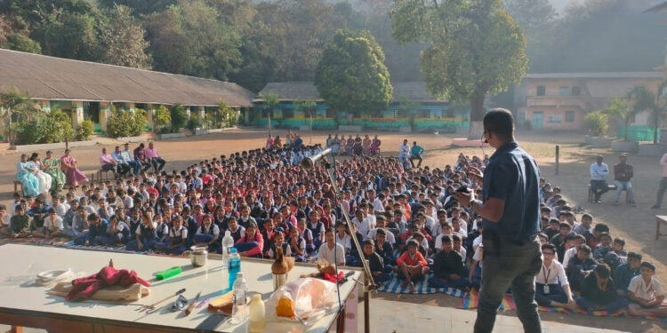 अंधश्रद्धेच्या जाळ्यातून मुक्त व्हा