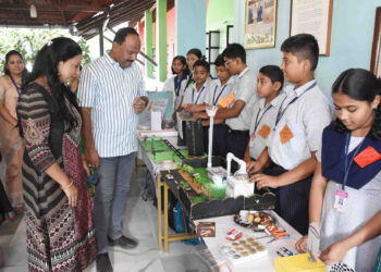 केळकर विद्यालयात मराठी, विज्ञान प्रदर्शन