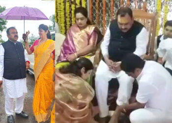 रुपाली चाकणकरांचा राजीनामा घ्या