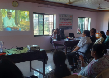 कर्जत तालुक्यात शेती शाळा उपक्रम