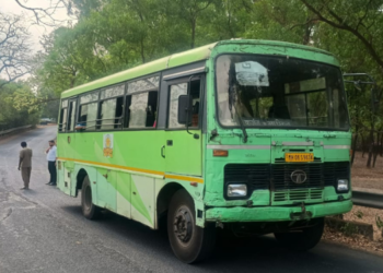 माथेरान मिनीबस घाटरस्तामध्ये बंद; अनेक प्रवाशांचे वाचले प्राण