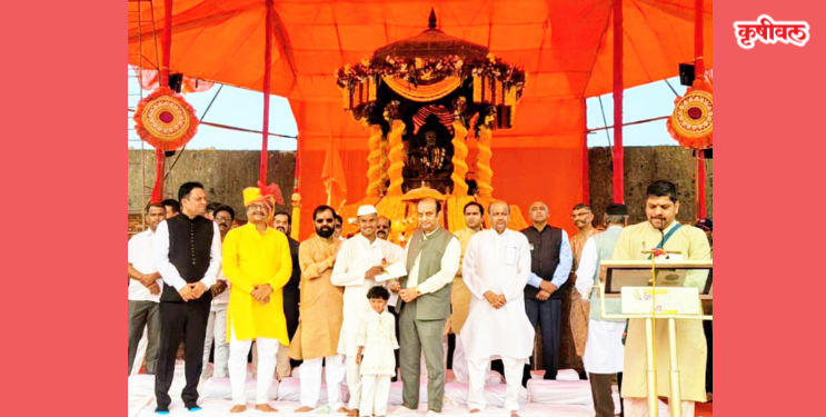 राज्यस्तरीय गडारोहण स्पर्धा