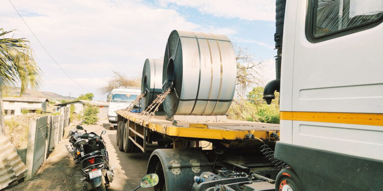 पास्को कंपनीची धोकादायक वाहतूक