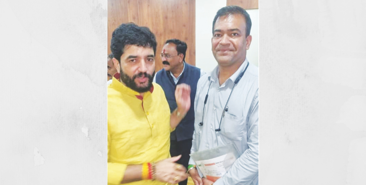 रेल्वे प्रश्नांसाठी मोहोळ यांना साकडे