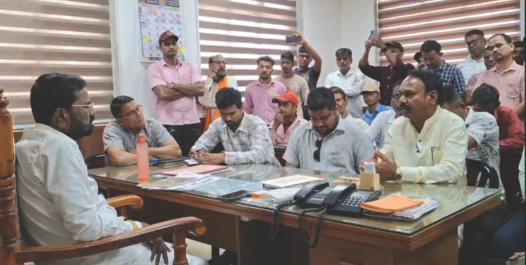 कचऱ्याच्या दुर्गंधीमुळे नागरिक त्रस्त