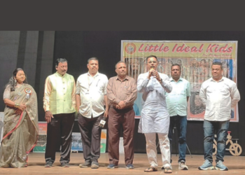 लिटिल आयडल किड्स स्कूलचा बक्षीस समारंभ