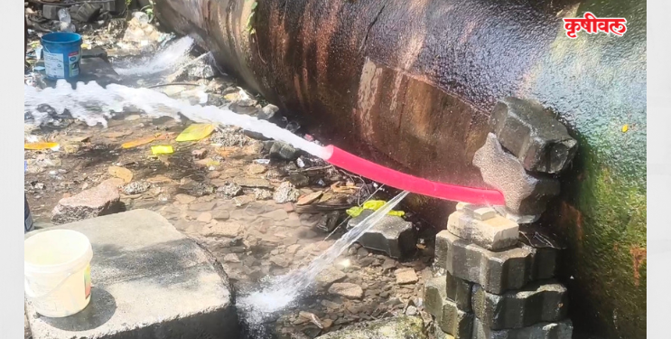 कळंबोली सर्कल येथे जलवाहिन्यांना गळती