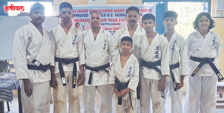 रायगडच्या चार कराटेपटूंना ब्लॅक बेल्टचा मान