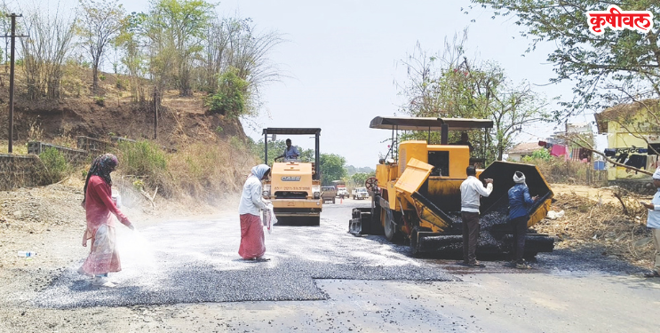 राष्ट्रीय महामार्गावर कशेळे परिसरात डांबरीकरणास सुरुवात