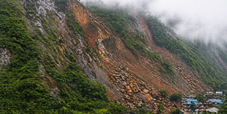 जिल्ह्यातील ‘या’ गावांना दरडीचा धोका