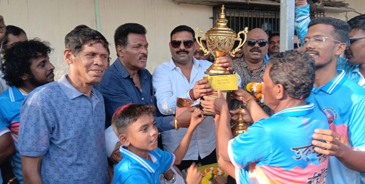 उंच काट्यांच्या स्पर्धेत मरीदेवी मंडळ विजेता