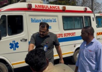 रिलायन्सच्या सुरक्षा अधिकाऱ्याची मुजोरी