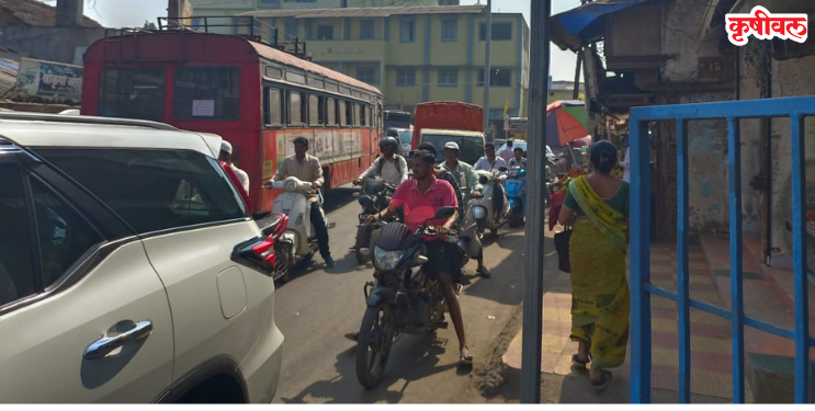 रेवदंडा बाजारपेठेत वाहतूक कोंडी