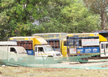 गॅस एजन्सीचे शेतात विनापरवाना गोडाऊन