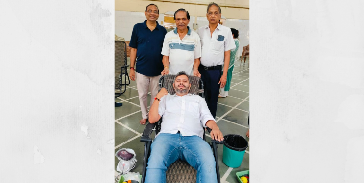 महावीर जयंतीनिमित्त रक्तदान शिबीर