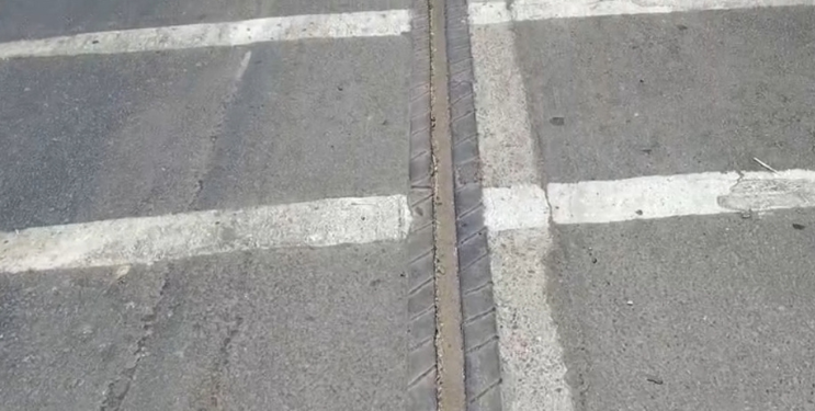 दुचाकी घसरल्याने अपघात; दोन वर्षीय मुलगी जखमी