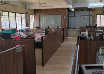 शासकीय कार्यालयात शुकशुकाट