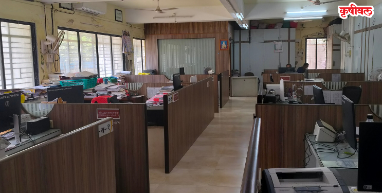 शासकीय कार्यालयात शुकशुकाट