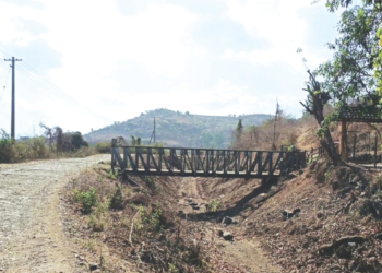 हेटवणे कालव्यावरील पूल चोरीला