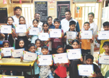 विद्यार्थ्यांना मोफत कराटे प्रशिक्षण