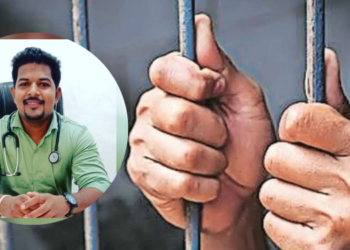 मद्यधुंद डॉक्टरचा पोलीस ठाण्यात धिंगाणा