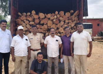 अवैध खैरलाकूड वाहतुकीचा पर्दाफाश