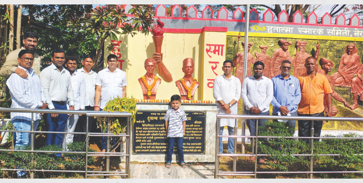 नेरळमध्ये हुतात्म्यांना अभिवादन
