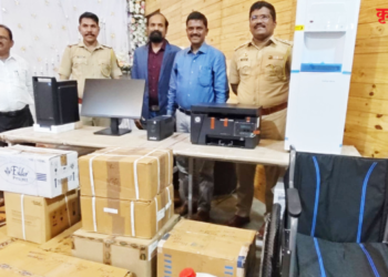 कर्जत उपजिल्हा रुग्णालयाला आरोग्य उपकरणे भेट