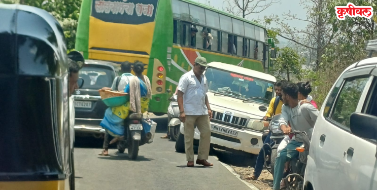 रोहा-उसर रस्त्याचे काम रखडले