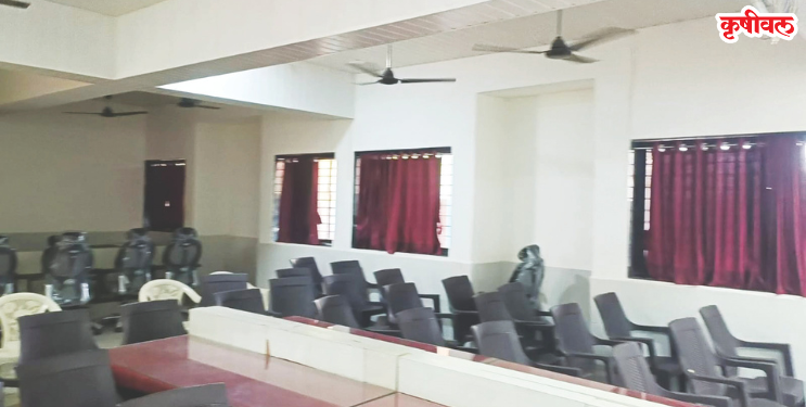 Wasteful Use of Electricity: पेण पंचायत समितीत विजेची उधळपट्टी