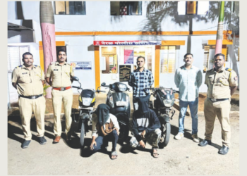 दुचाकी चोरी करणारी टोळी गजाआड