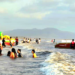 Nagaon Beach: उन्हाच्या झळांवर समुद्राच्या लाटांचा गारवा