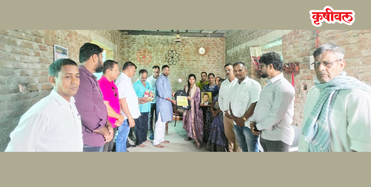 ‘आम्ही आगरी ग्रुप’ कडून विद्यार्थ्यांचा सन्मान