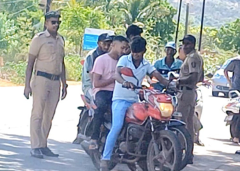वडवली फाटा येथे पोलिसांची नाकाबंदी