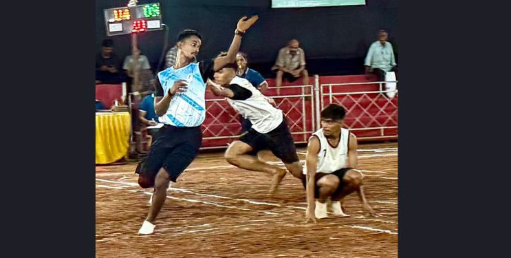 परळमध्ये व्यावसायिक खो-खो स्पर्धेचा जल्लोष