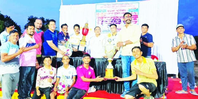 नांदाईपाडा येथे डायरेक्ट व्हॉलिबॉल जिल्हा चाचणी स्पर्धा