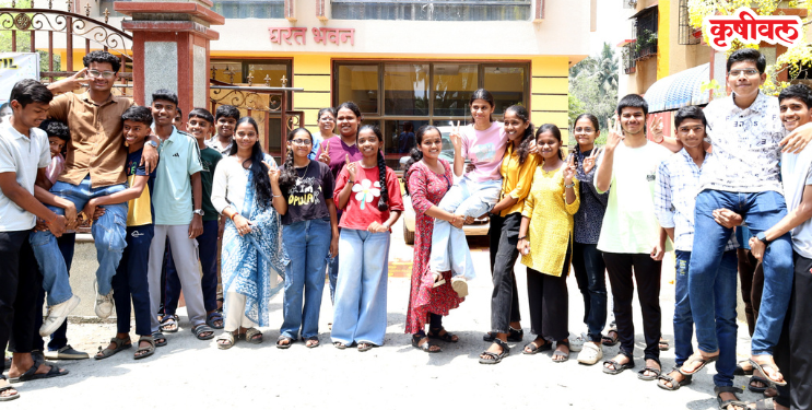 दहावीचा निकाल जाहीर; यावर्षीही मुलींनीच मारली बाजी