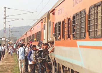 सापे-वामने स्थानकात प्रवाशांची गैरसोय
