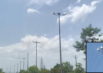 कोस्टल रोडवर रात्रंदिवस पथदिवे सुरू