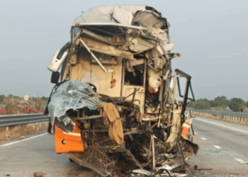 Samruddhi Highway Accident: भीषण अपघात! खासगी बसची ट्रकला धडक